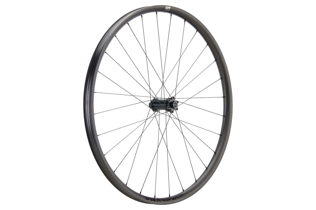 Zwei neue MTB-Laufrad-Serien von Newmen aus Carbon und Alu