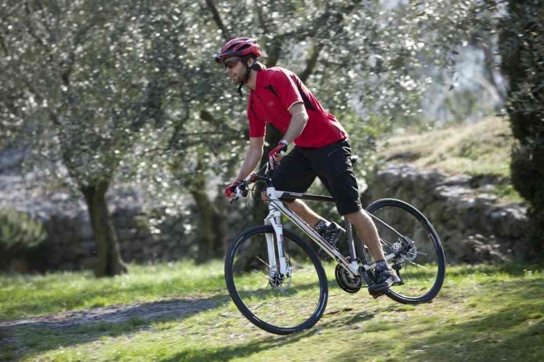 Neun Crossbikes unter 1200 Euro