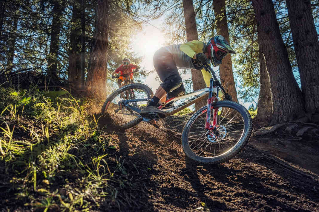 Canyon Sender CFR gegen Pivot Phoenix 29