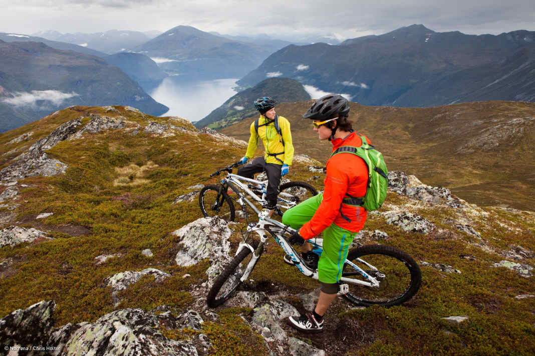 NORRONA präsentiert neu überarbeitete Bike-Kollektion Fjørå