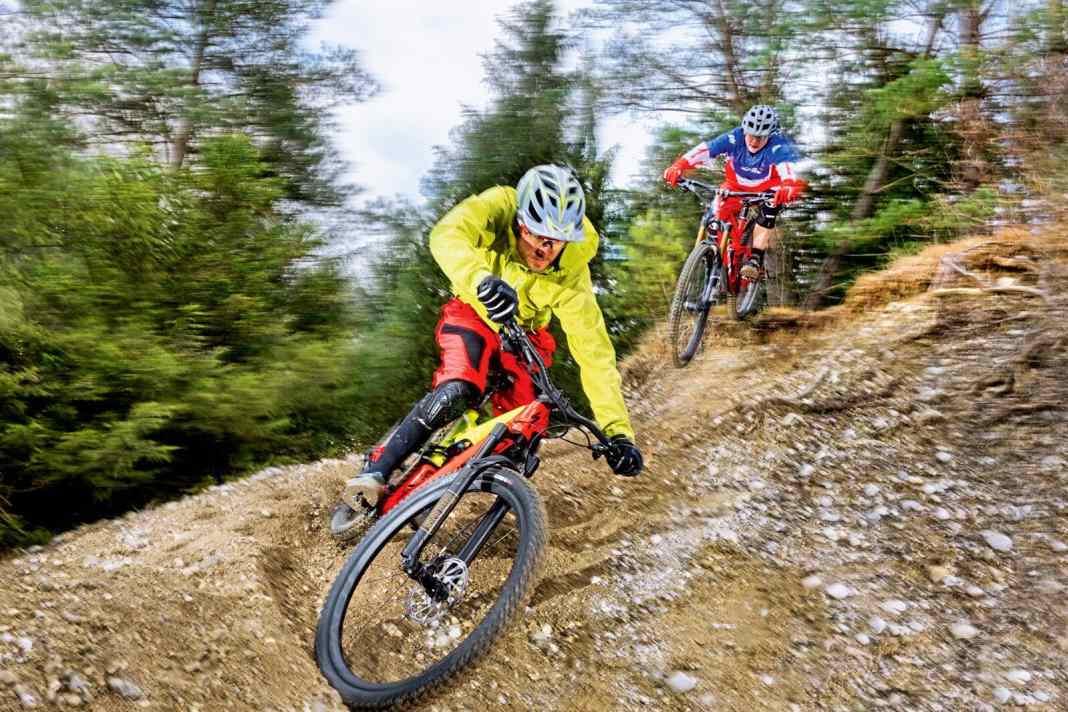 Duell Specialized S-Works Enduro 29 vs. Trek Slash 9.9