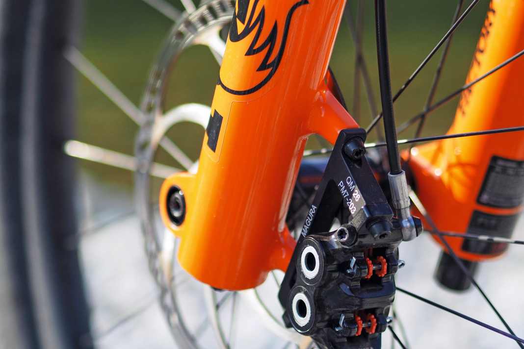 Magura MT 5 on test