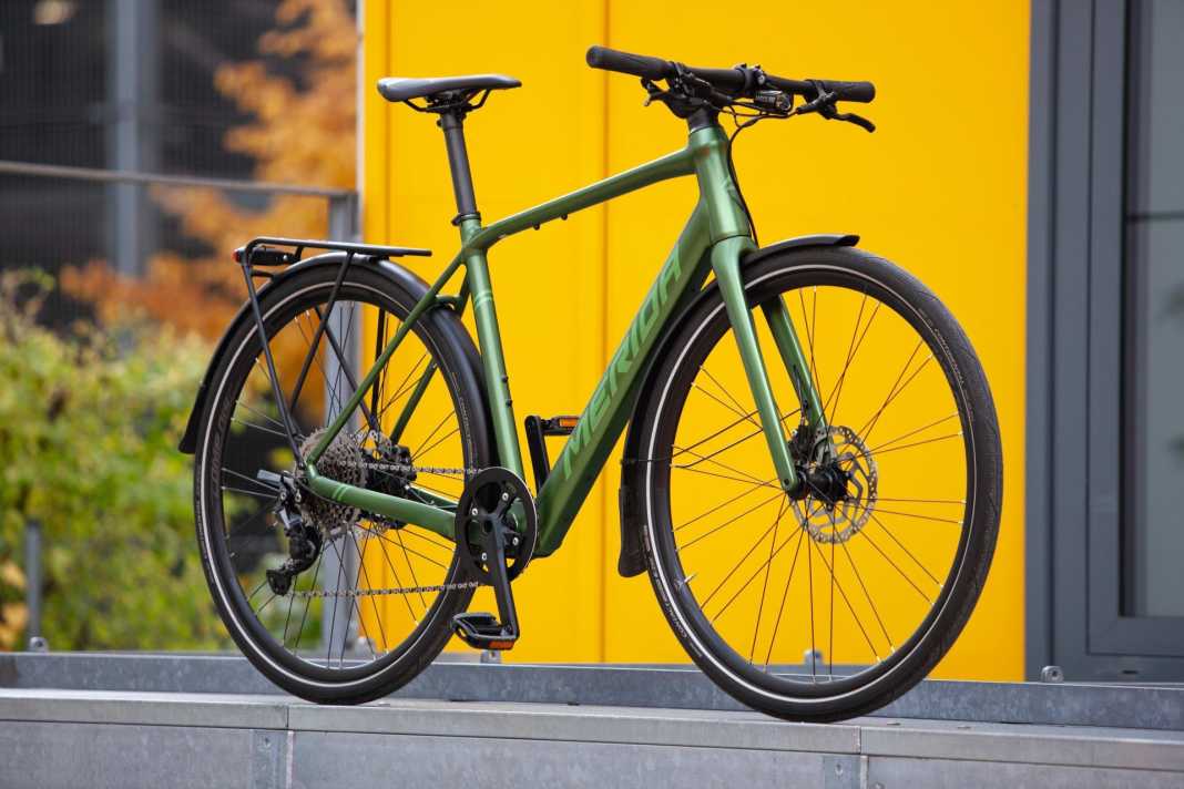 Lightweight city e-bike Merida eSpeeder on test
