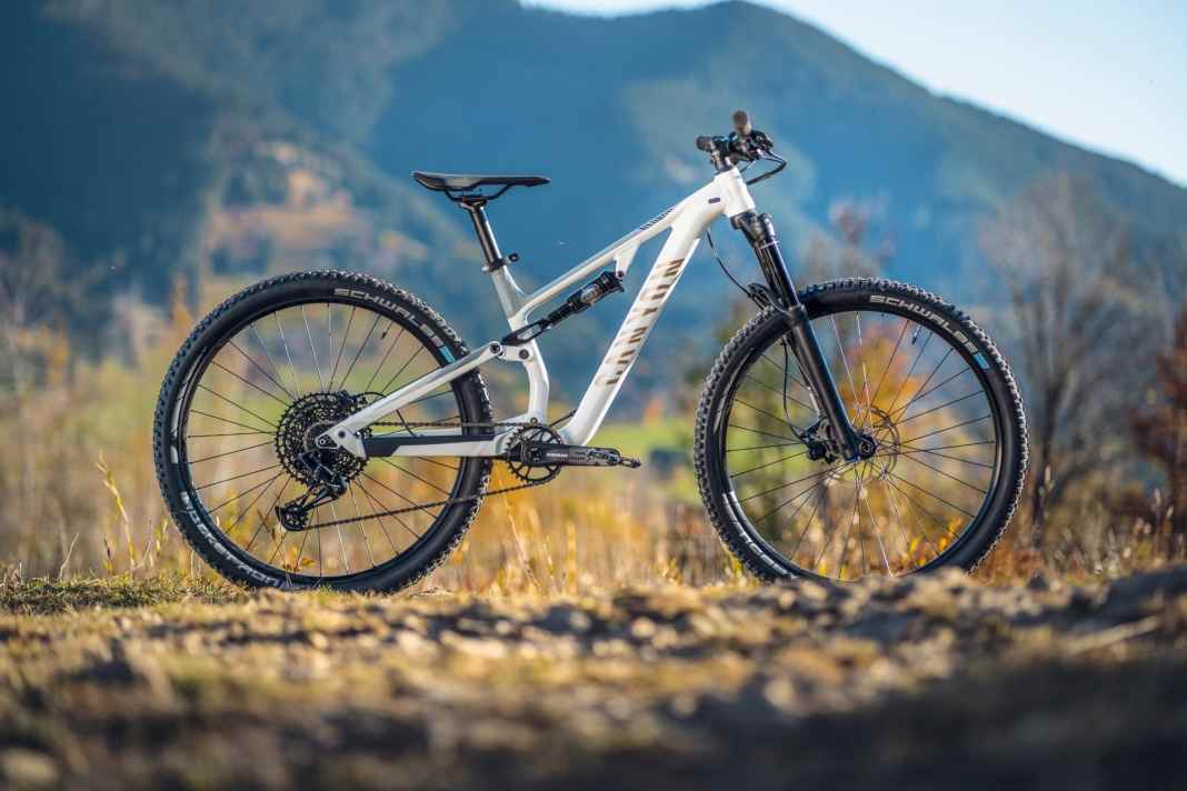 Canyon Neuron Young Hero children's bike on test