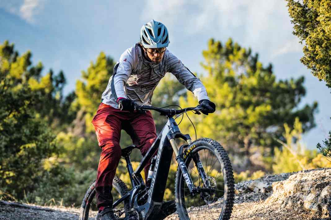 E-All-Mountain Santa Cruz Heckler on test