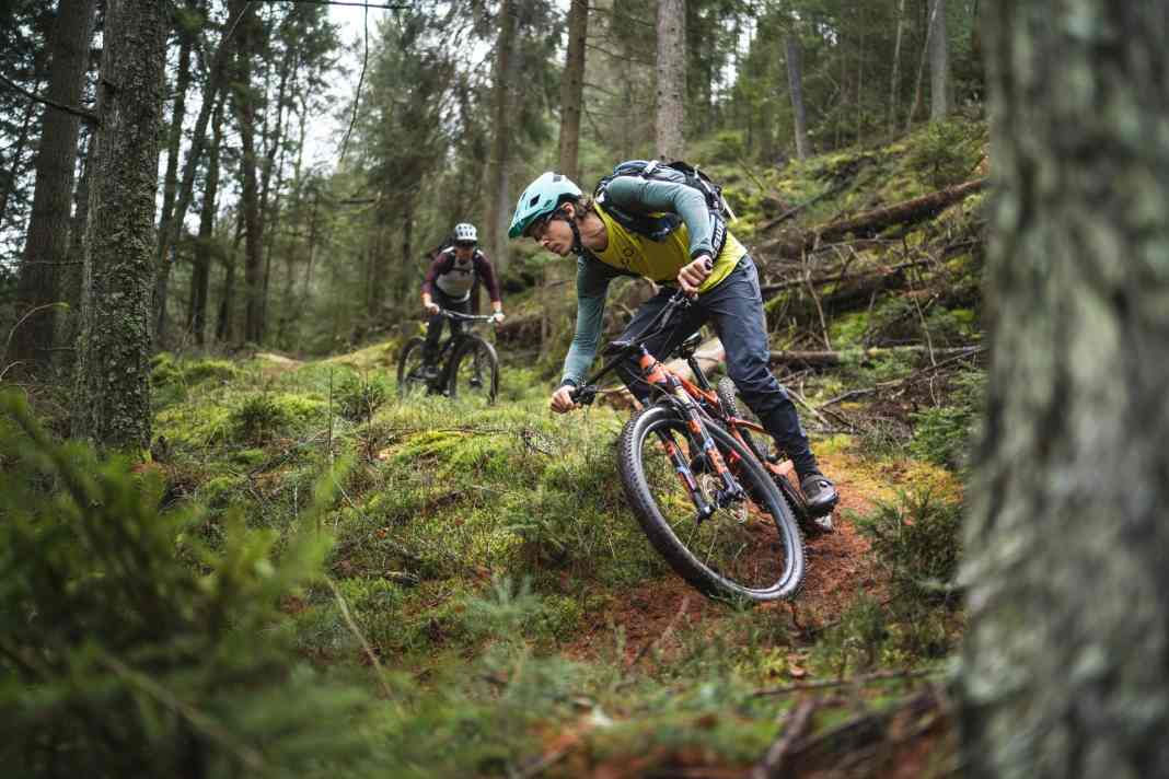 Santa Cruz Blur TR vs Cannondale Scalpel Carbon