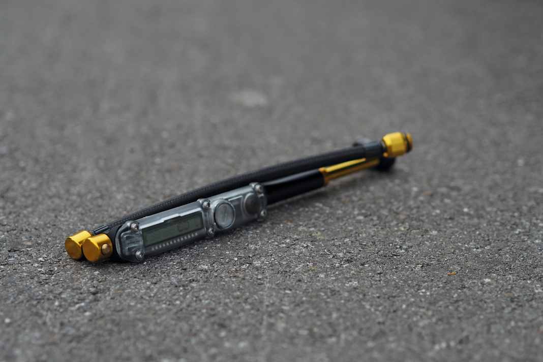 Lezyne Digital Dämpferpumpe im Test