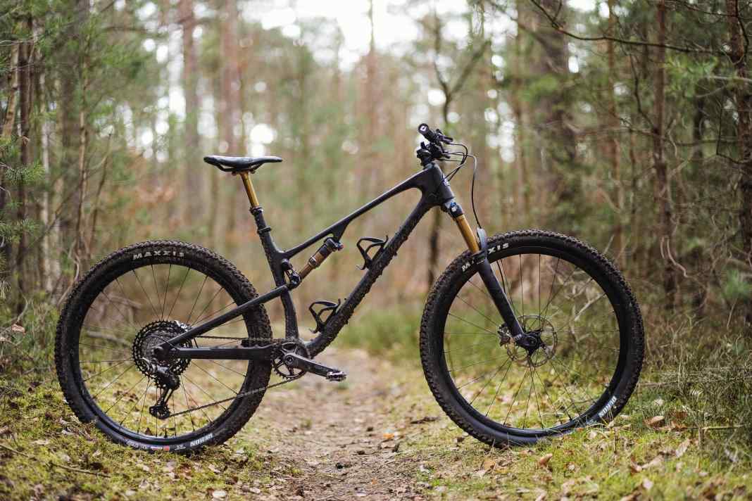 Test of the Rocky Mountain Element C90 marathon bike