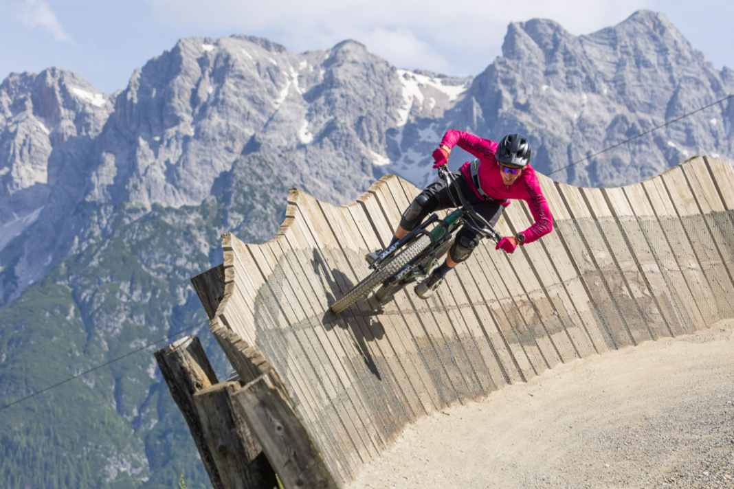 Das Scor 4060 ST und das Specialized Levo SL Comp Alloy