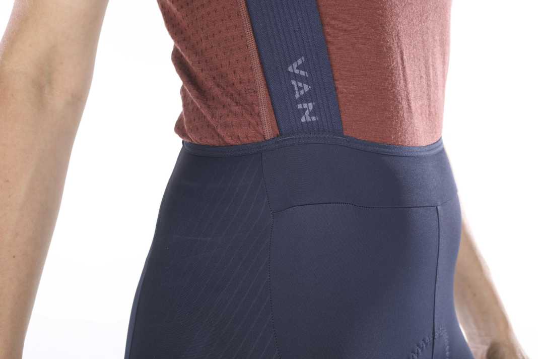 Van Rysel Racer 3 Damen Bib Short im Test