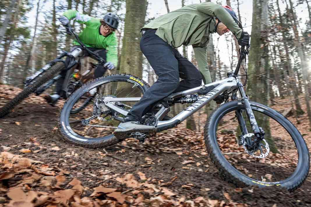 Wer baut die beste Reifenkombi für Enduro Bikes?