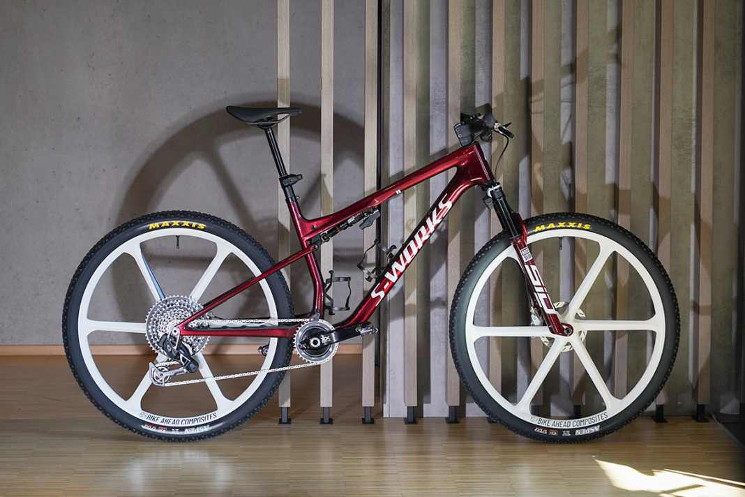 Carbon wheels in their finest attire