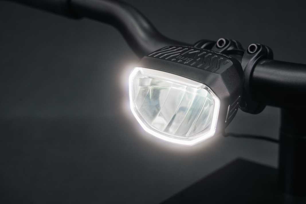 Kraftvoller E-Bike-Scheinwerfer mit smartem Lichtring