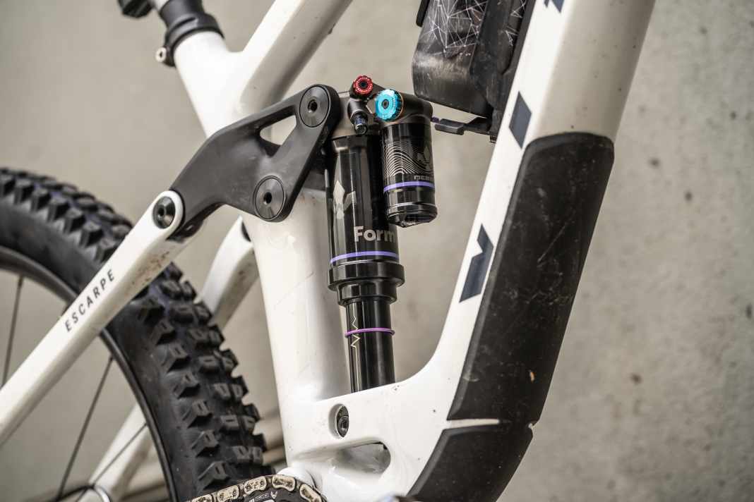 Dieser Luftdämpfer passt in jedes Mountainbike