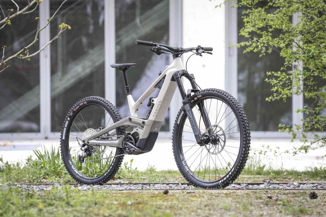 E-Enduro mit voller Abfahrtsstärke für 3499 Euro