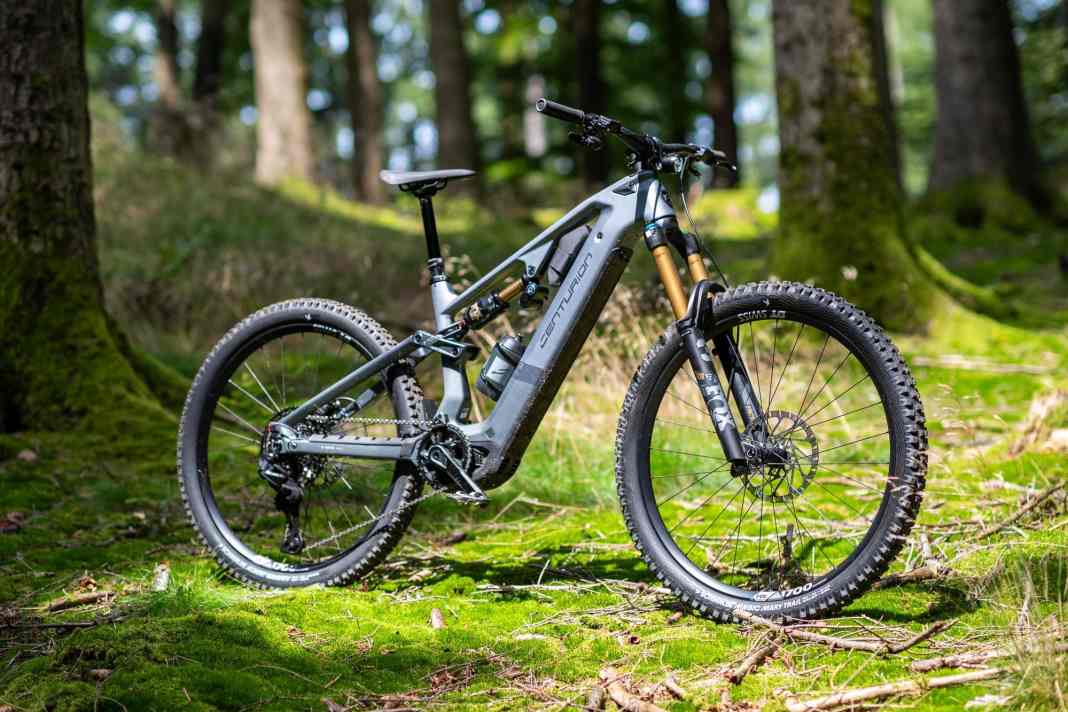 Klassiker mit Bosch CX in Kohlefaser