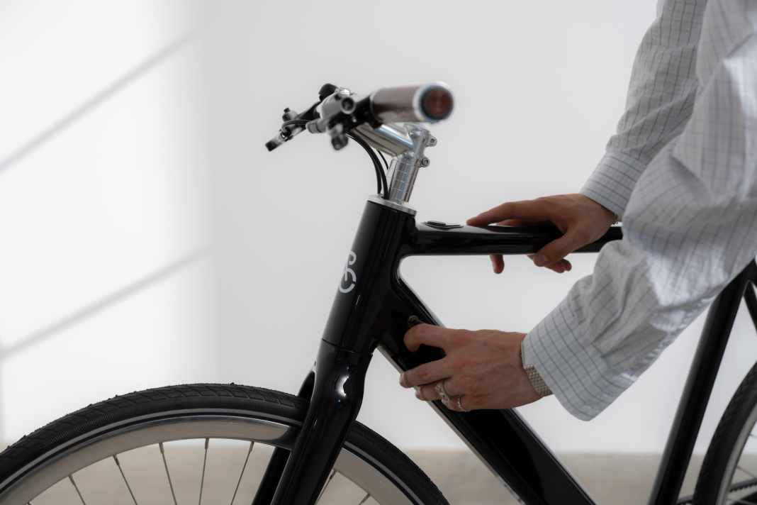 Clayton O2 Urban E-Bike - Black Beauty!