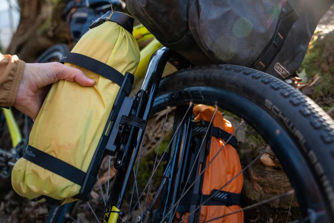 Fidlock präsentiert neue flexible Halterung fürs Bikepacking