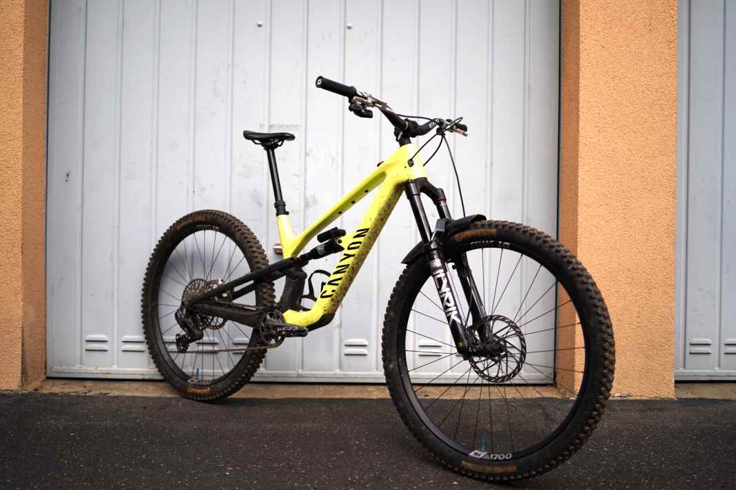 Cockpit-Anpassung - das Spectral bekommt 50 mm Rise