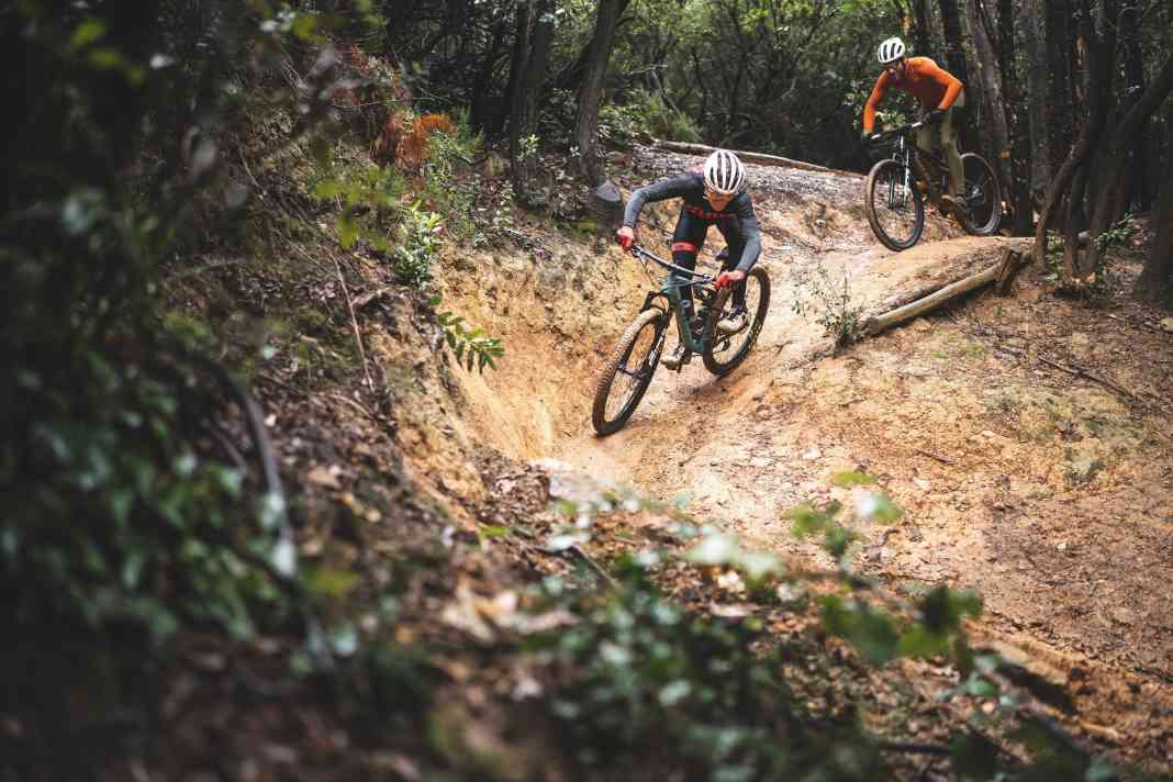 Giant Anthem Advanced SL und Yeti ASR im Duell