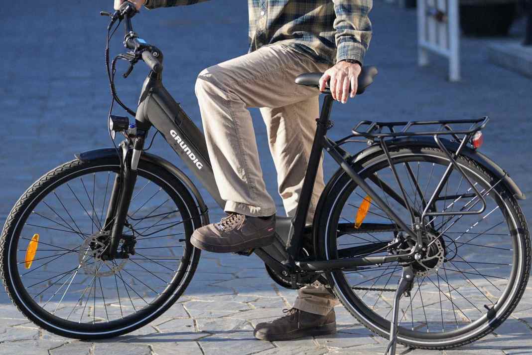 Günstiges City-E-Bike von Grundig