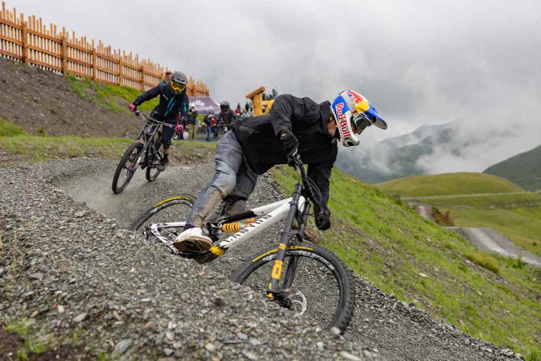 Fabio Wibmer eröffnet den 12er Sky-Line