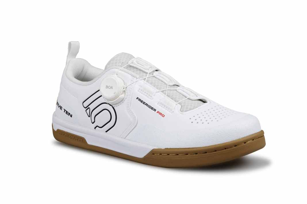 Neuer MTB-Schuh mit dem Drehverschluss