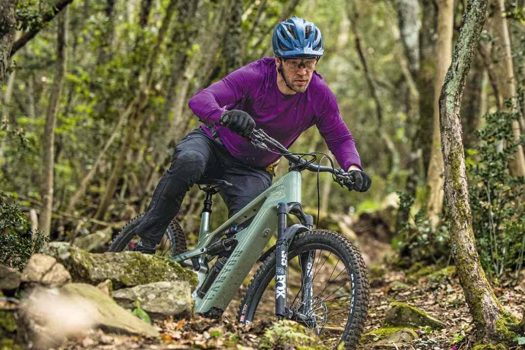 Ein Enduro unter Stark-Strom