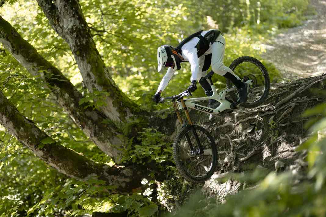 Stealth-Maschine für Park und Downhill im Test