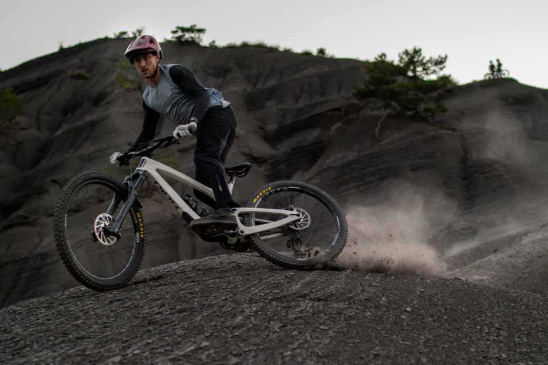 Preiswerte DH-Kombi für unter 100 Euro