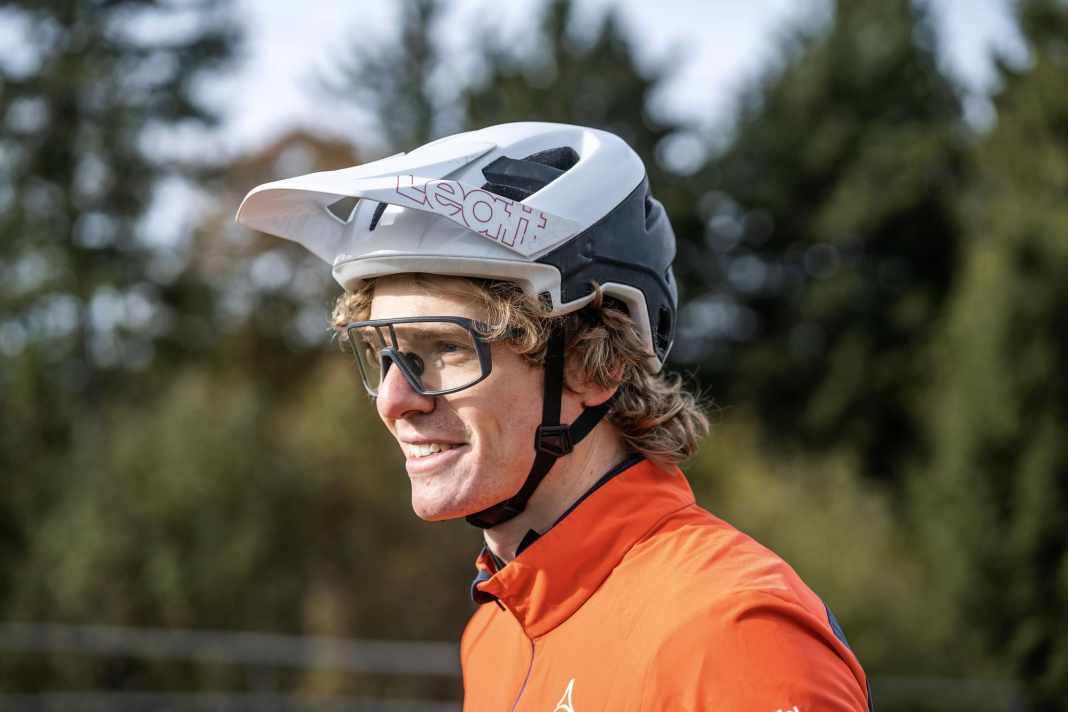 Die Neuheiten: Pedale, Kurbeln, Helm und Shirt im Test