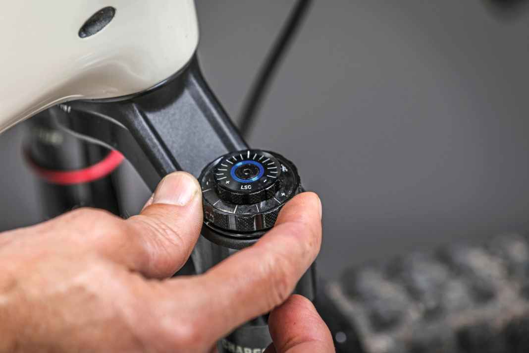 So stellst du dein Mountainbike-Fahrwerk richtig ein