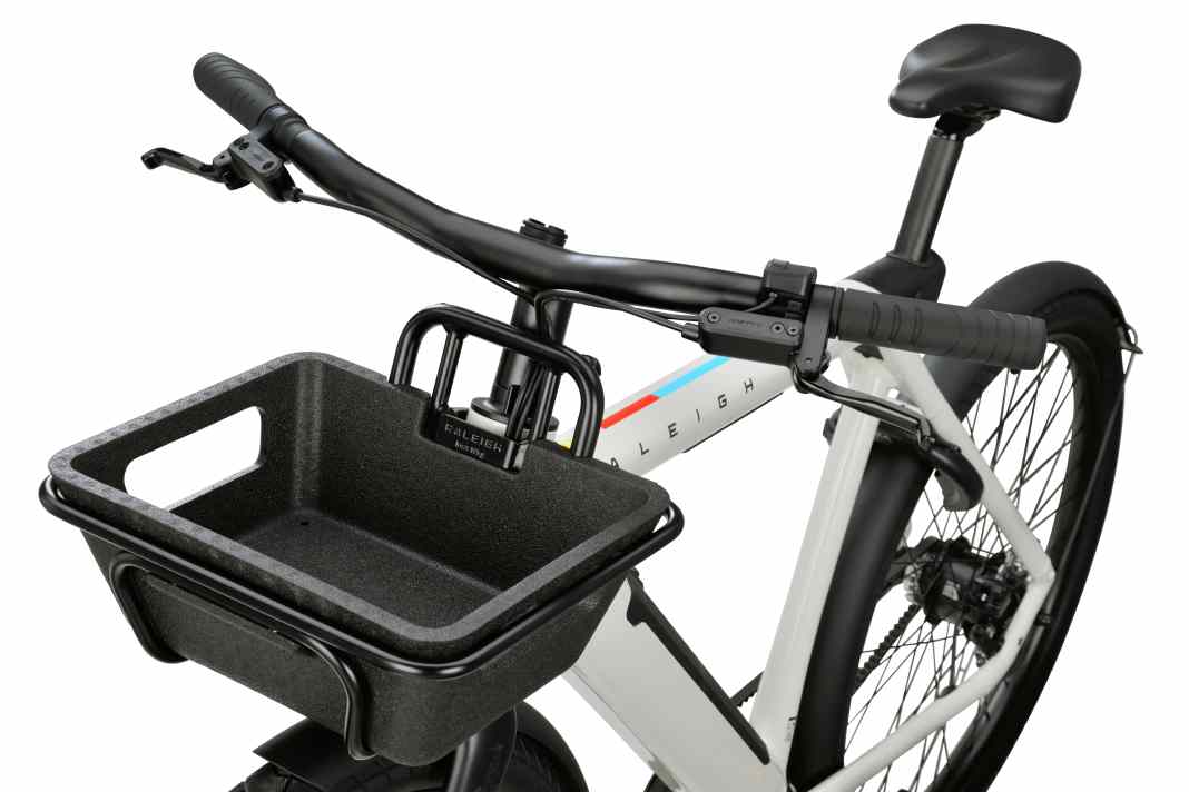 Smart city e-bike with app connection and belt drive