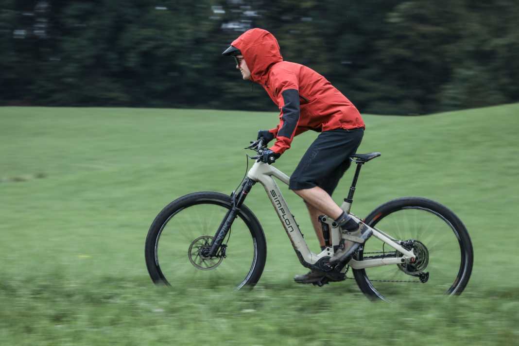 5 MTB-Jacken für Enduro & Bikepark im Test
