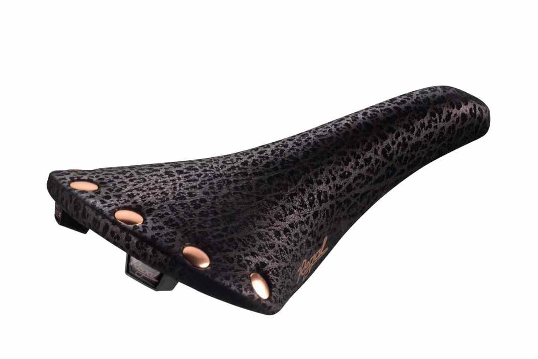 Legendäre Sättel zum 90. neu aufgelegt