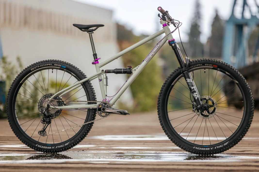 A fun machine with two bottom brackets