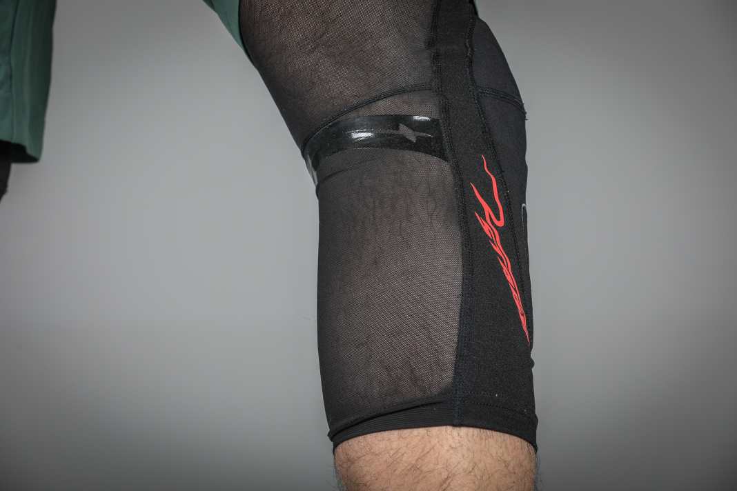 Leicht & Komfort - der Troy Lee Designs Stage Knee Guard