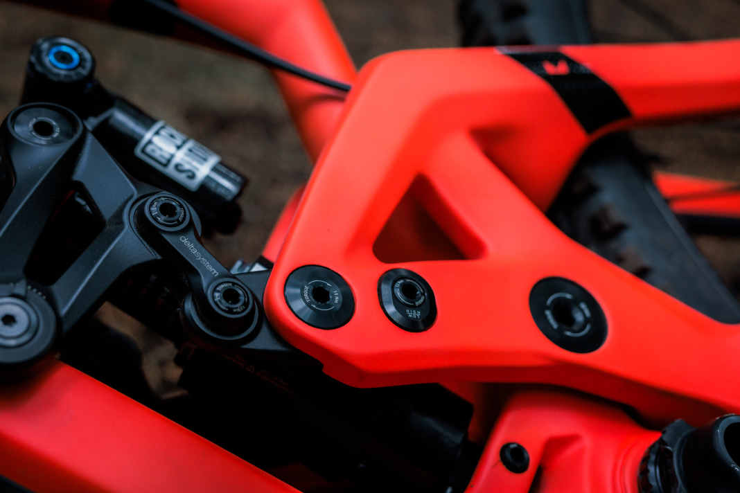 Mehr Federweg, frische Geo und kein Superboost für das Evil Offering