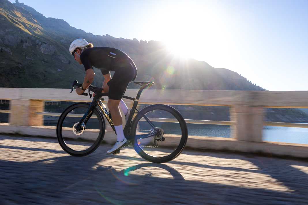 Pinarello stellt neues Dogma X vor