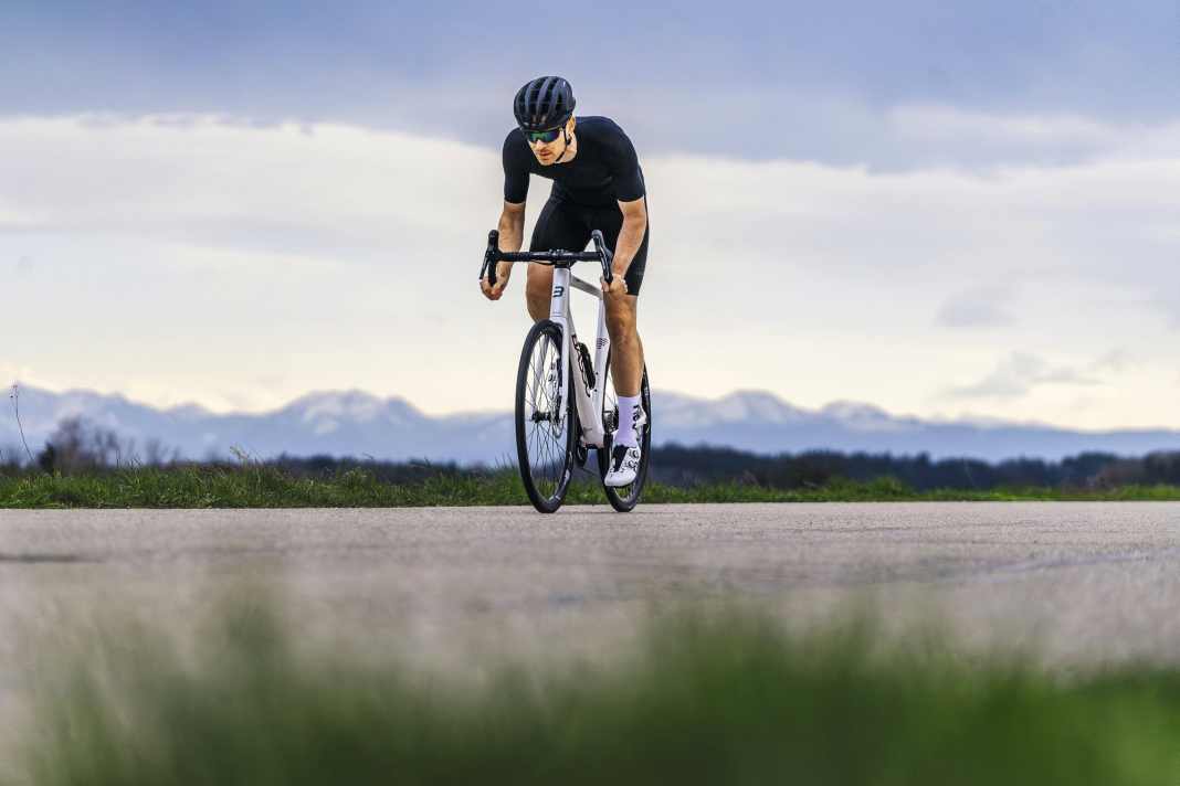 Günstiges Rennrad mit Scheibenbremsen