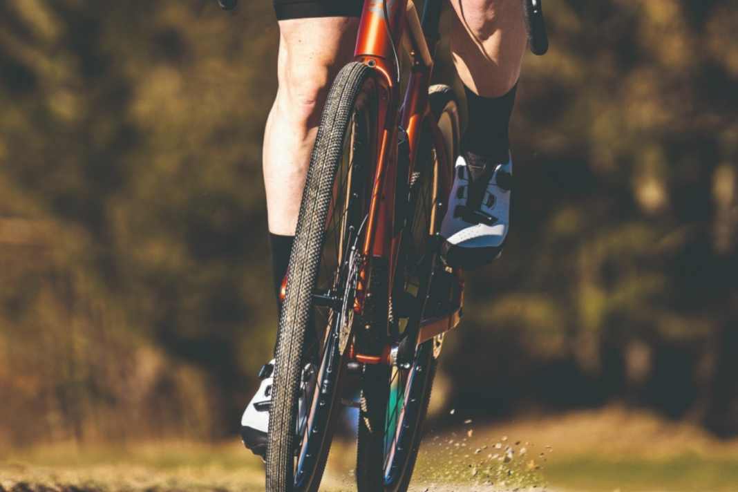 10 Gravelreifen im Test-Duell - Grip und Speed in Kombination?