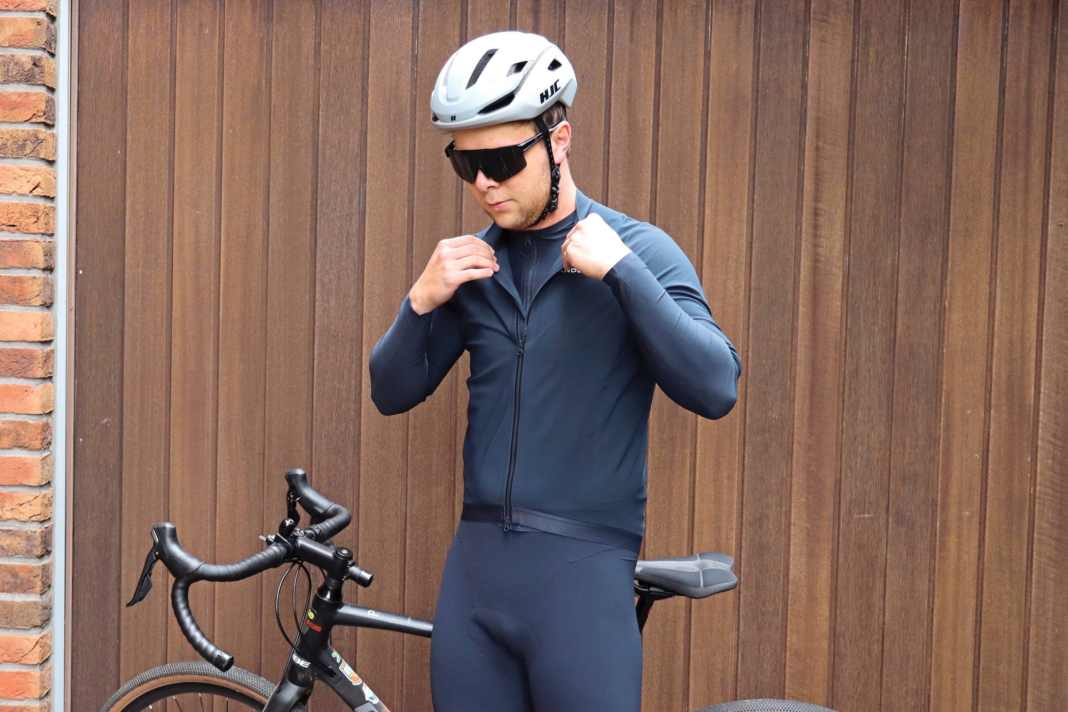 Herbstkombi, Multisportuhr, Wetter-Trikot, Gravelschuh & unsichtbarer Radständer im TOUR-Testcenter