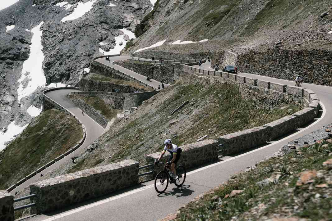 Rennrad-Klassiker endet am Gardasee