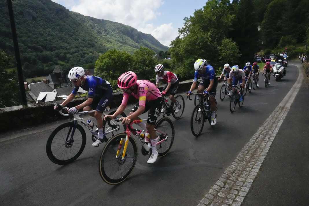 TOUR Tech briefing for Stage 15 - the fastest bikes for a breakaway