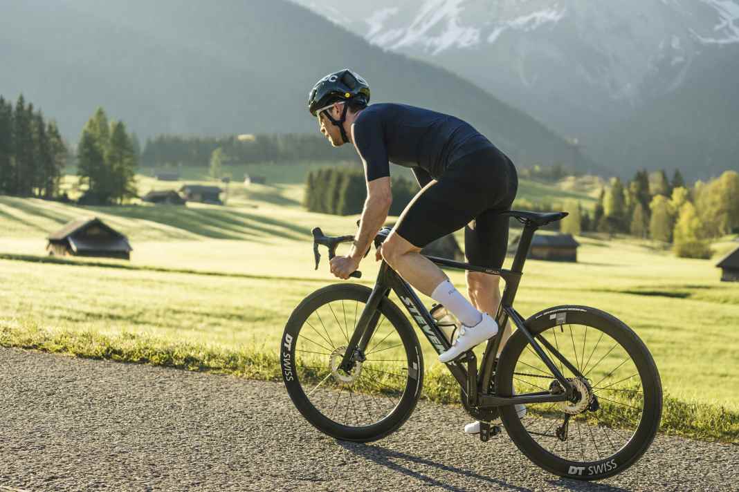 So findest du den idealen Sattel für Rennrad und Gravel