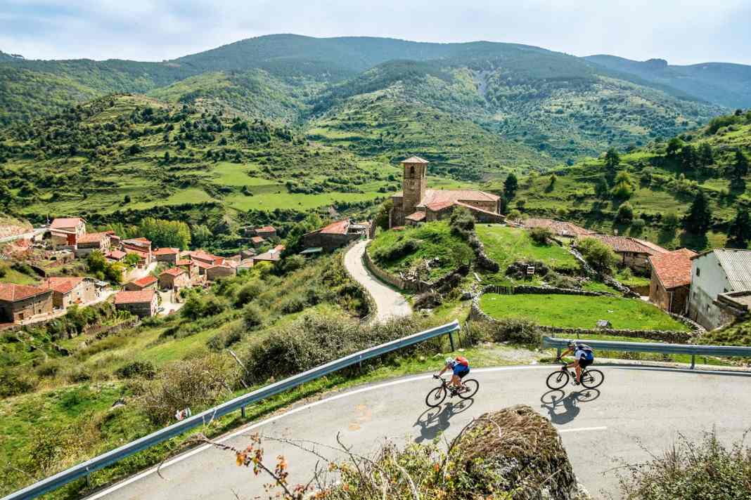Herbstliche Rennradtouren in Europa - 6 Rennradtouren in den schönsten Weinregionen