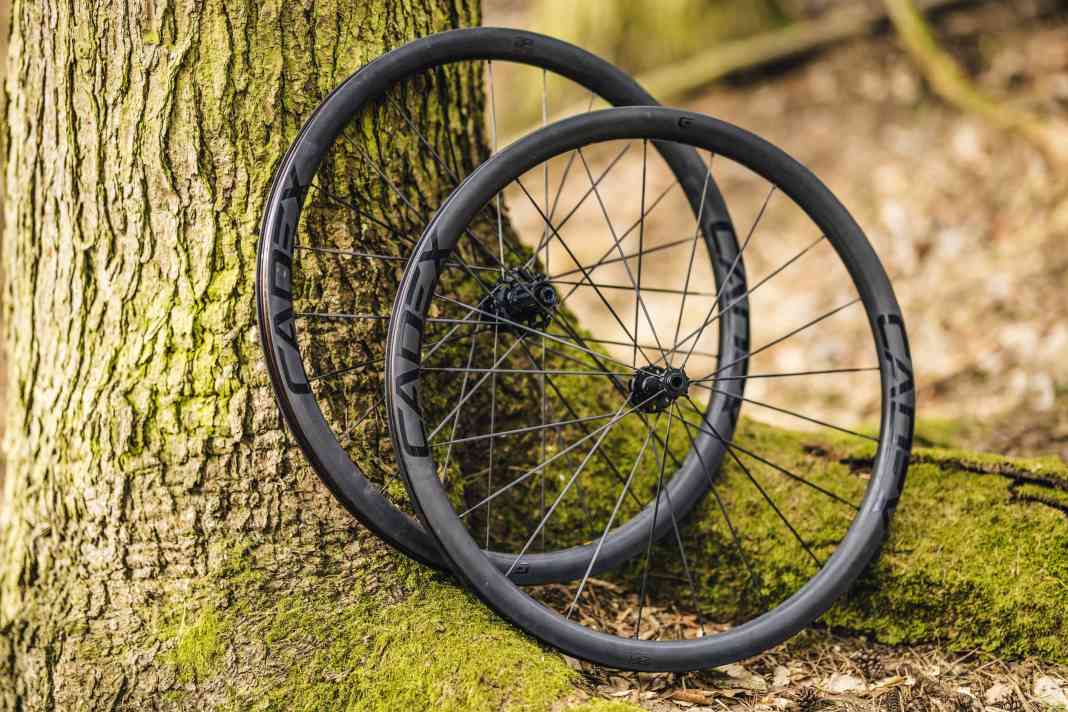 Cadex AR 35 - Belastungstest beim Seven Serpents Gravel-Bikepacking-Rennen
