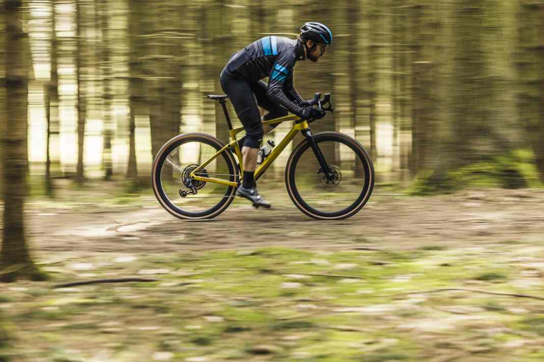 4 Gravelbikes der Oberklasse im Test