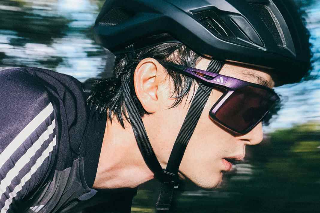 High-tech glasses for maximum contrast & perfect visibility on the road