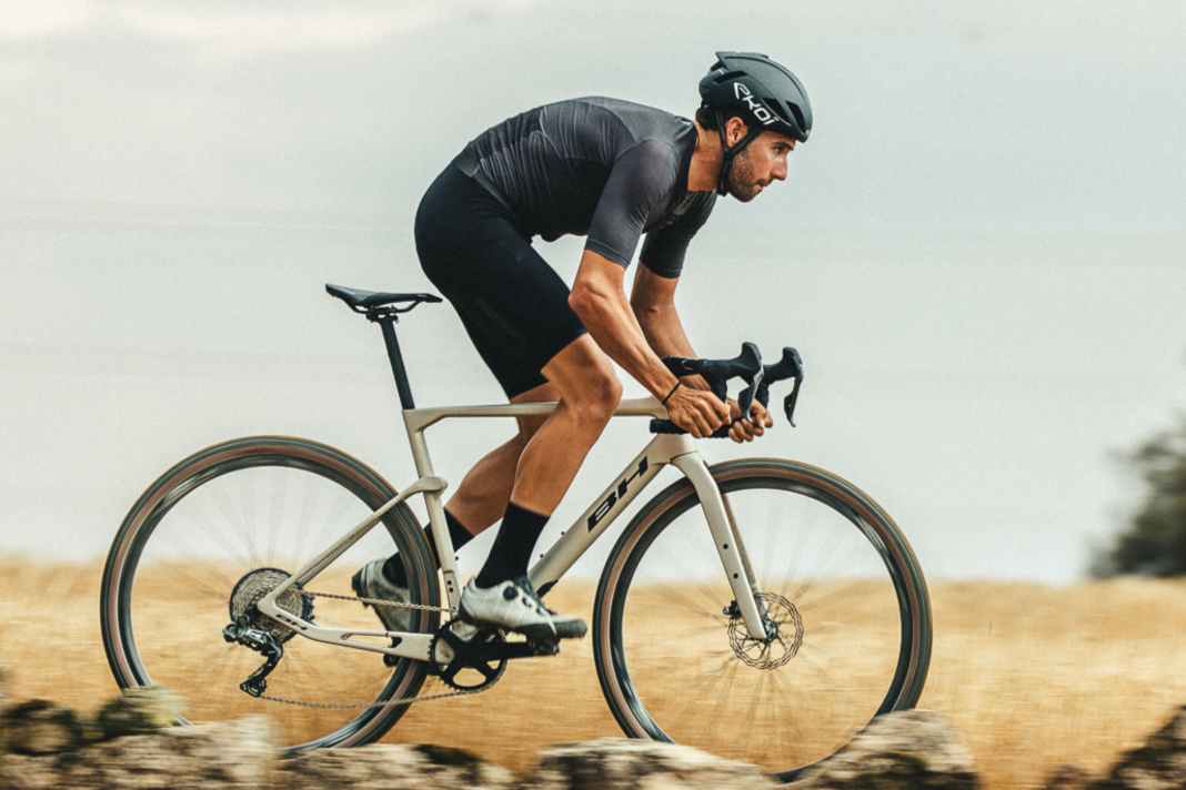 Neues Gravelbike mit Federung aus Spanien